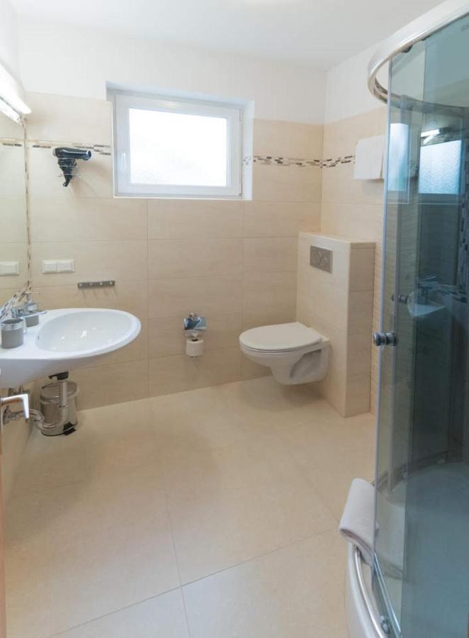 Aurelius Pension บาเดน ภายนอก รูปภาพ
