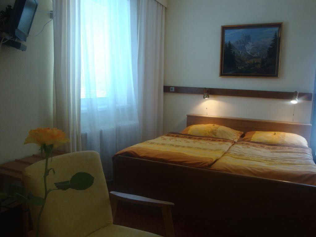 Aurelius Pension บาเดน ภายนอก รูปภาพ